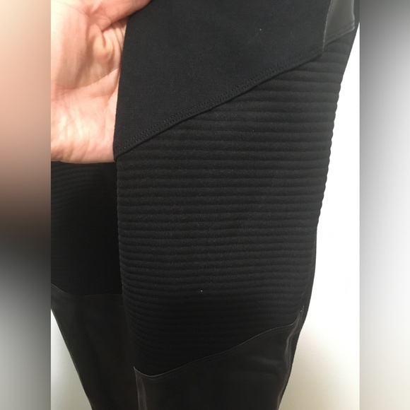 NWOT //ASSETS SPANX Moto Shaping Leggings - Picture 12 of 16
